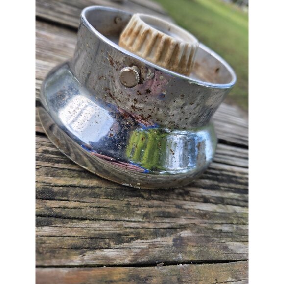 Vintage Wall Mount Bathroom Light Fixture With Art Deco Globe Plus Outlet - Picture 10 of 12